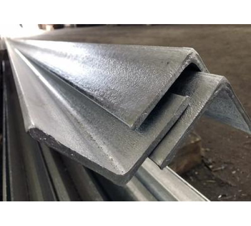 Оцинкованный уголок