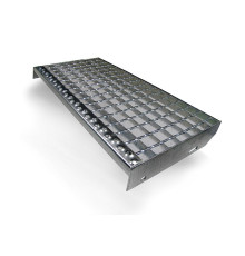 Ступень из решетчатого настила